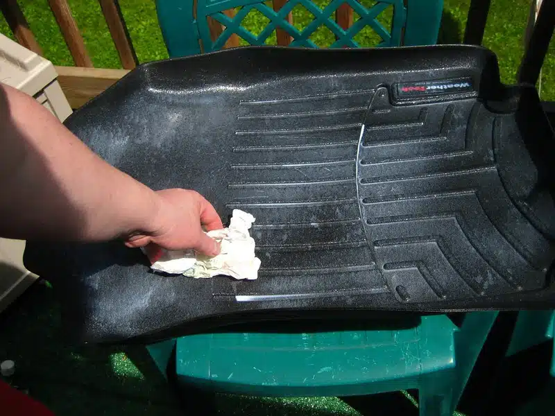 How-To-Clean-Jeep-Floor-Mats